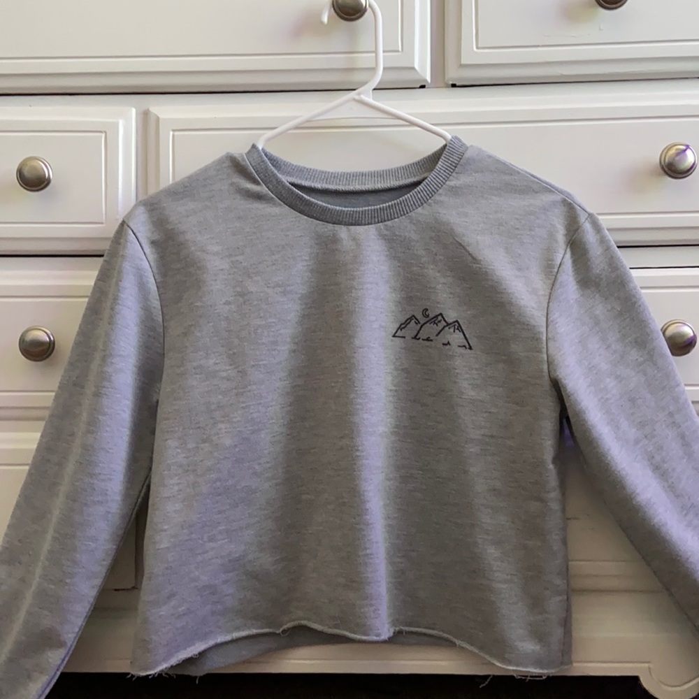 Long sleeve mountain top
